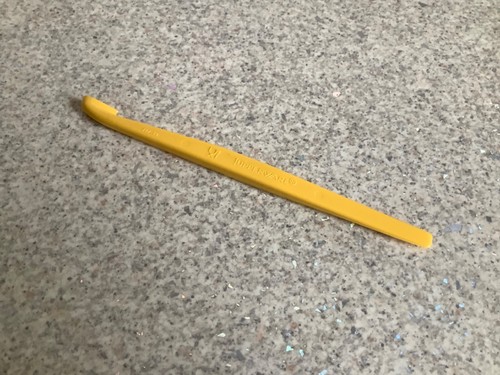 Tupperware orange peeler - orange,